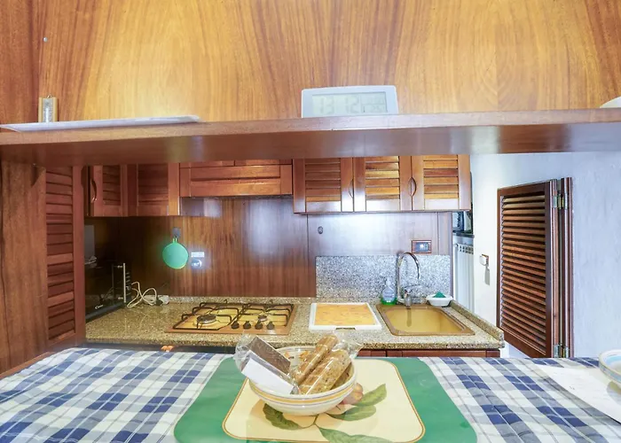 1 Bedroom Stunning In דירה קמוגלי