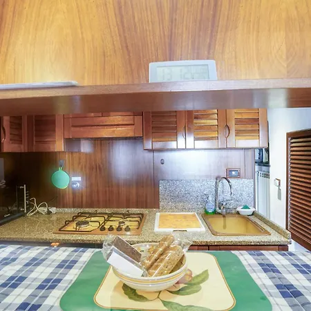 1 Bedroom Stunning In Διαμέρισμα Camogli